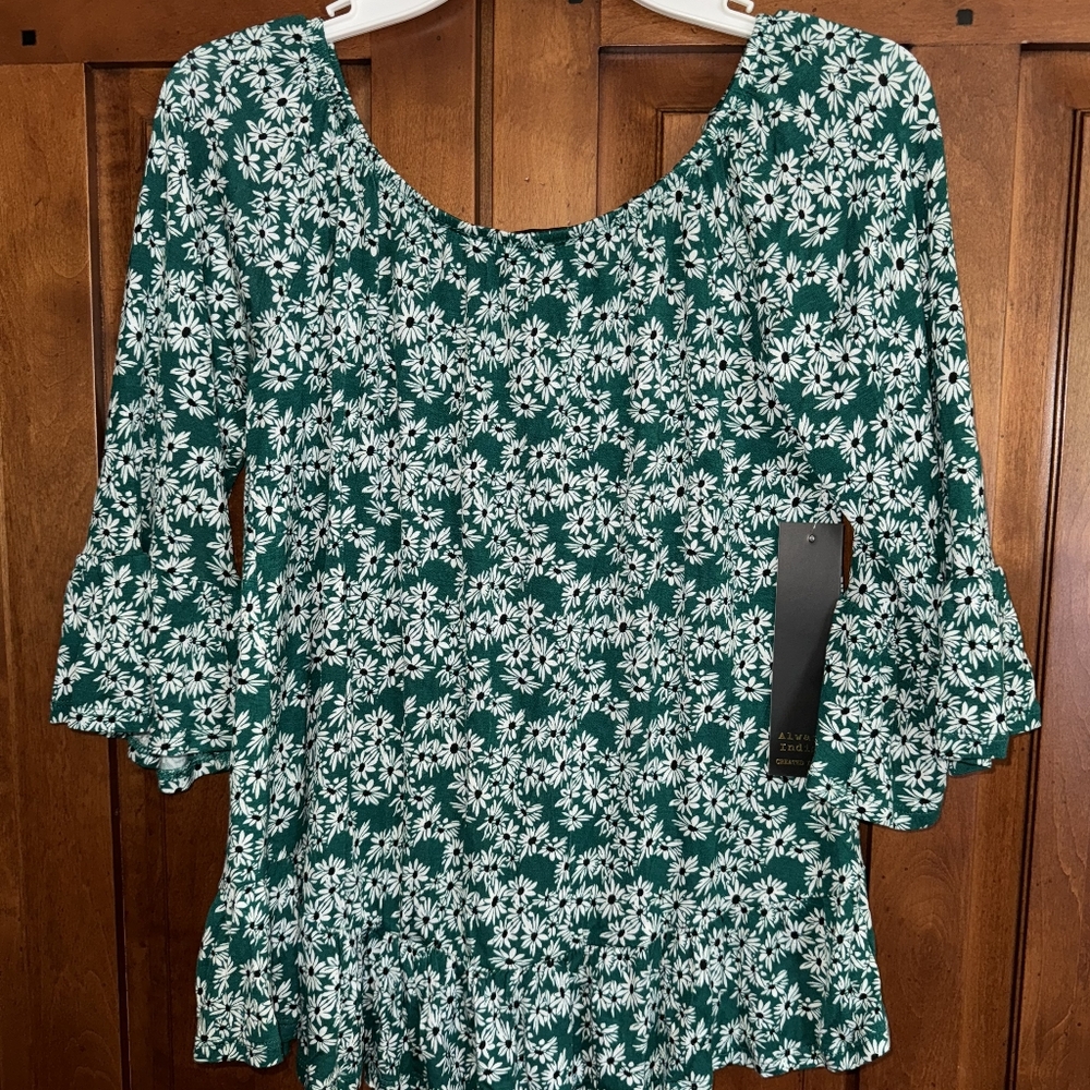 ALWAYS INDIGO WOMEN BLOUSE SIZE S SHORT SLEEVE COLOR GREEN
